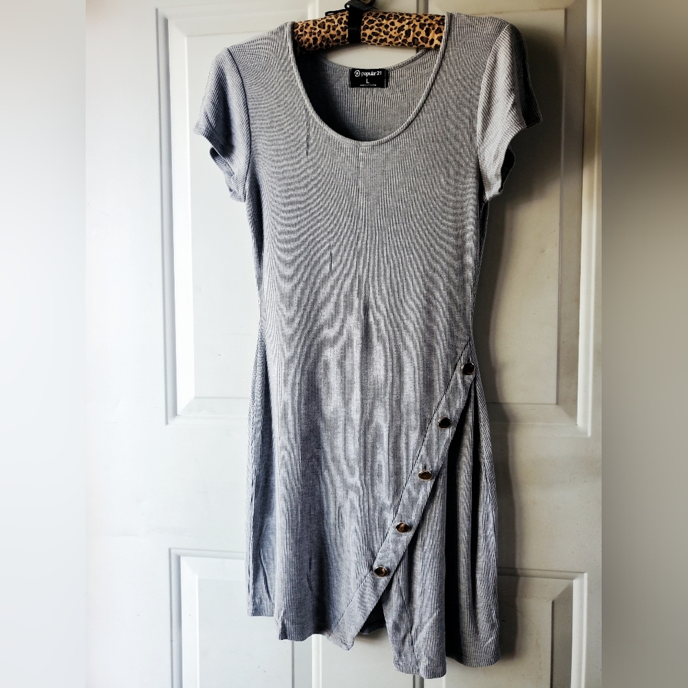 Popular21 ribbed mini dress  Size Large. Grey.